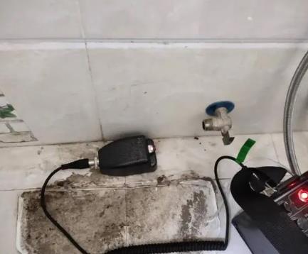 玉门屋顶漏水维修公司分享下卫生间漏水的危害及解决方法